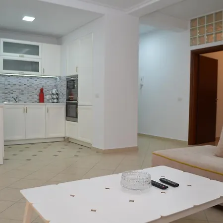 Relax Altini Apartment Sarande